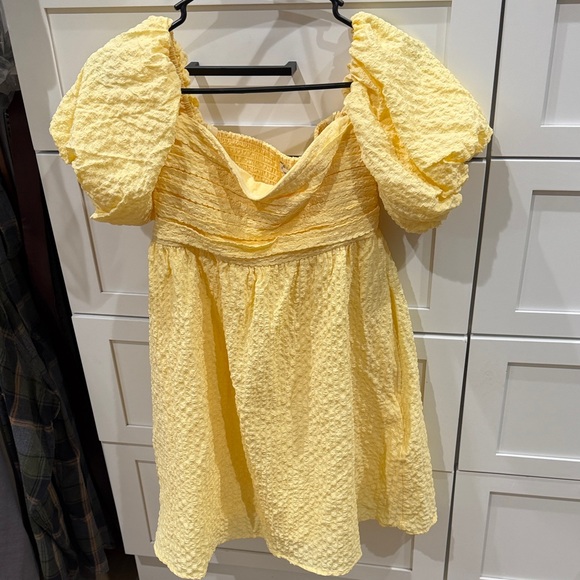 avara dresses Midi Dress Size:AUS12 - USAS - UKM styleattribute-off the shoulder Cocktail Dress With Boots